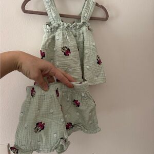 Minnie Mouse muslin two piece mint set